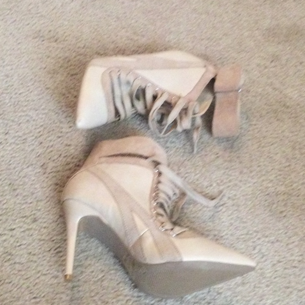 Wild Dive Pump Shoes